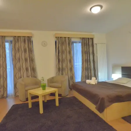 Decebal 3* Bükreş