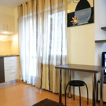 Decebal Apart Otel 3*