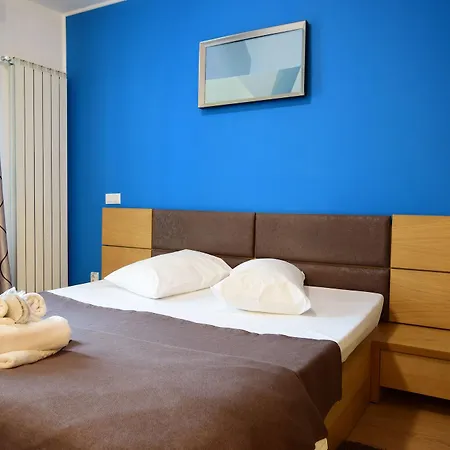Apart Otel Decebal Bükreş