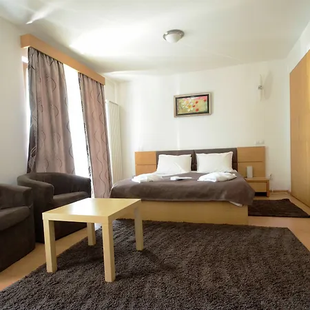 Decebal Apart Otel Bükreş