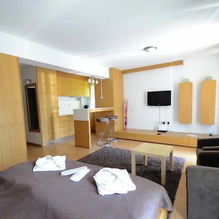 Decebal Apart Otel 3*