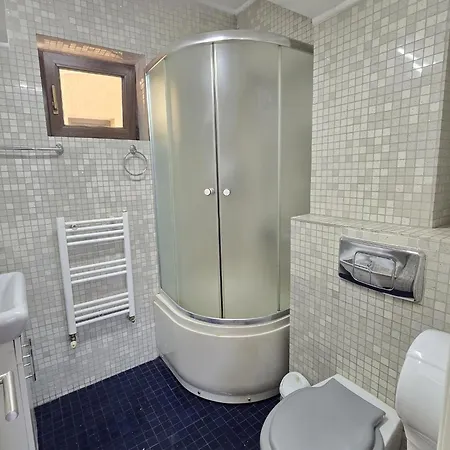 Decebal Aparthotel 3*