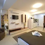 Decebal Aparthotel Bucharest