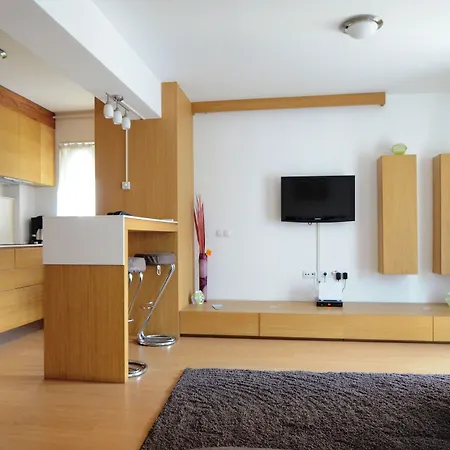 Hotel apartamentowy Decebal