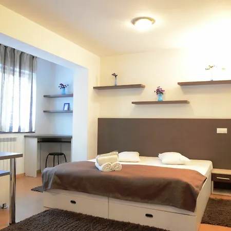 Decebal Hotel apartamentowy 3*