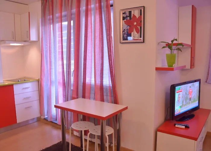 شقة فندقية Decebal 3*