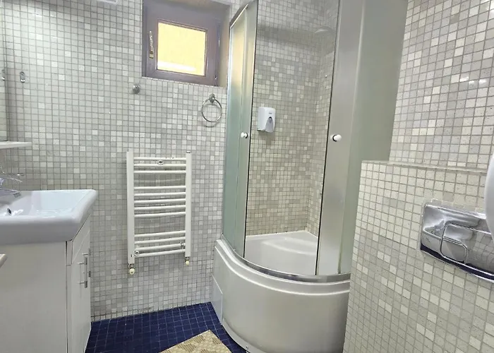 Decebal Apartahotel 3*