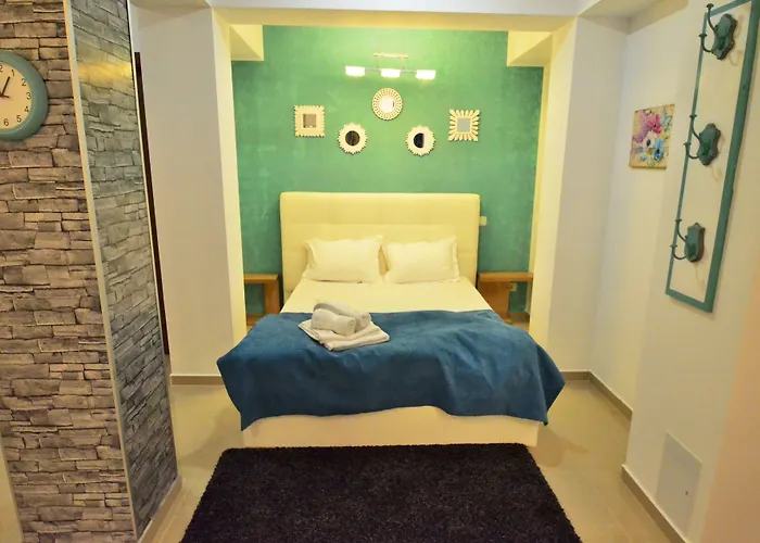 Decebal Aparthotel 3*